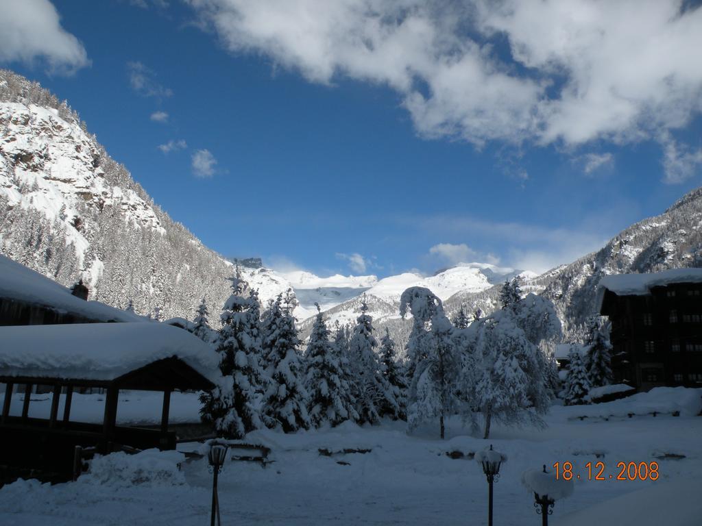 Hotel Bellevue Champoluc Eksteriør billede