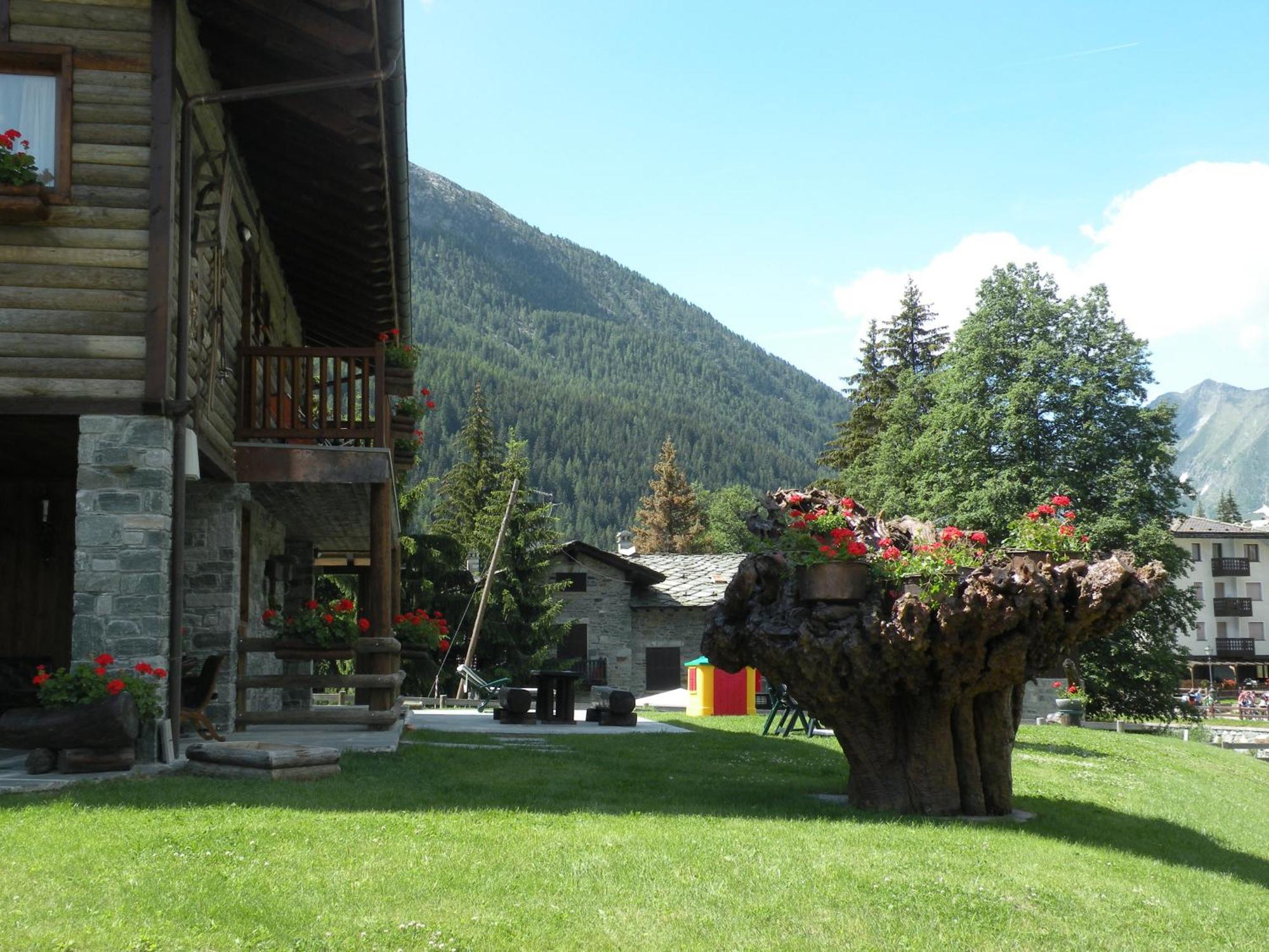 Hotel Bellevue Champoluc Eksteriør billede